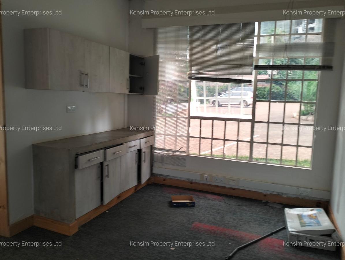 13,000 ft² Commercial Property with Backup Generator in Westlands Area - 9