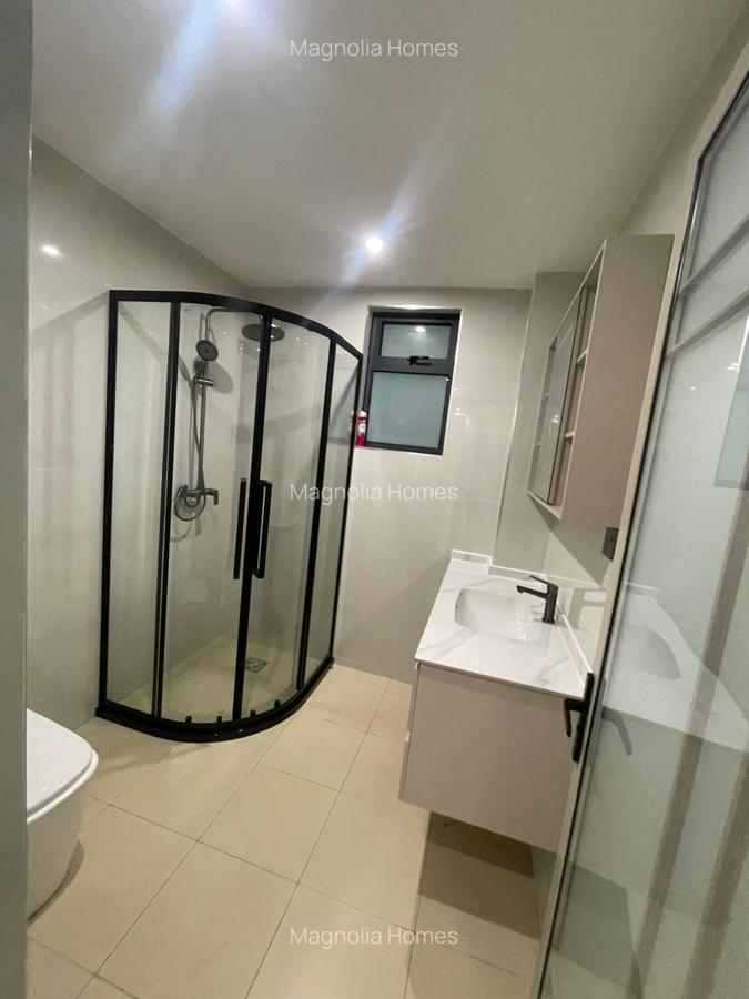 Serviced 2 Bed Apartment with En Suite in Westlands Area - 6
