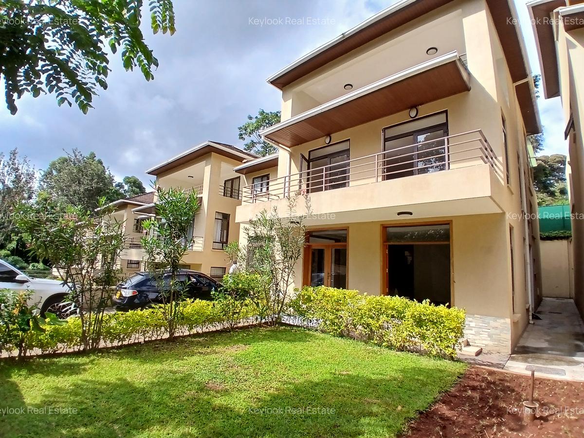 5 Bed Townhouse with En Suite at Lavington - 10