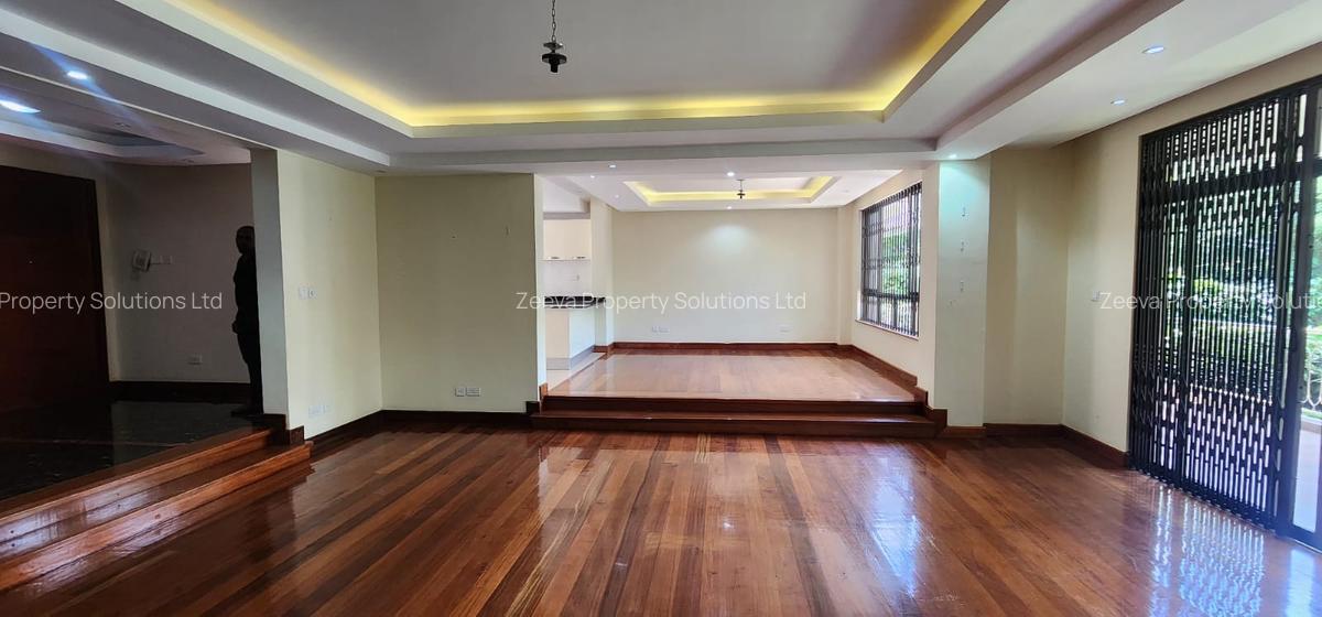 5 Bed Villa with En Suite in Lavington - 3