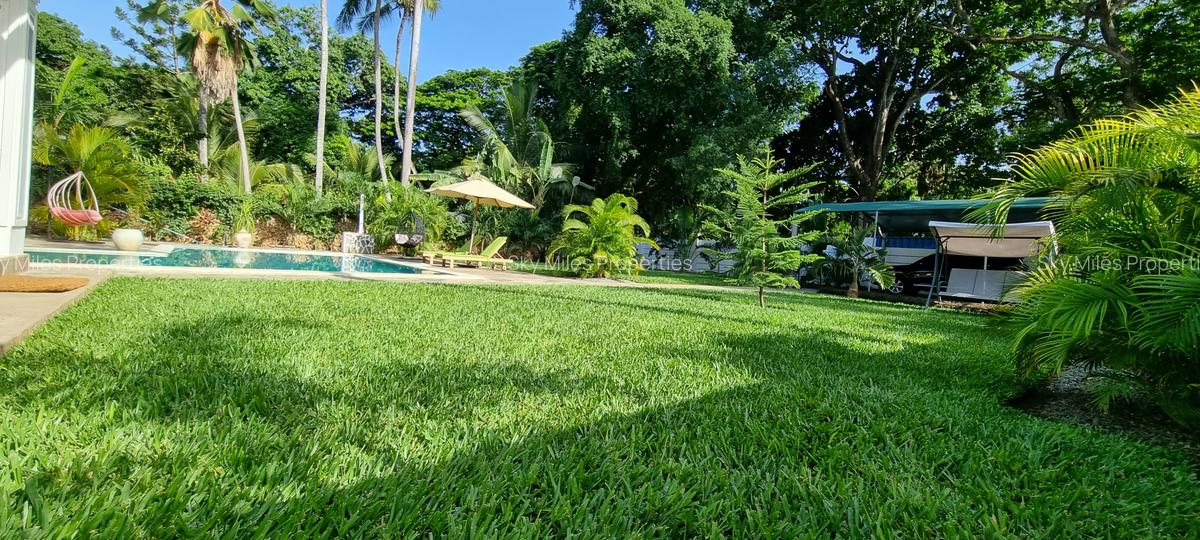 3 Bed Villa with En Suite at La-Marina Mtwapa - 7