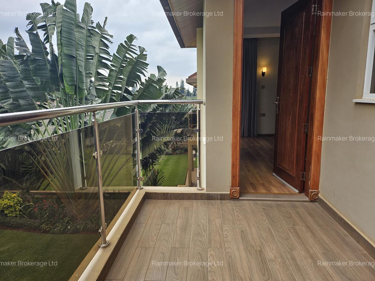 4 Bed House with En Suite in Runda - 12