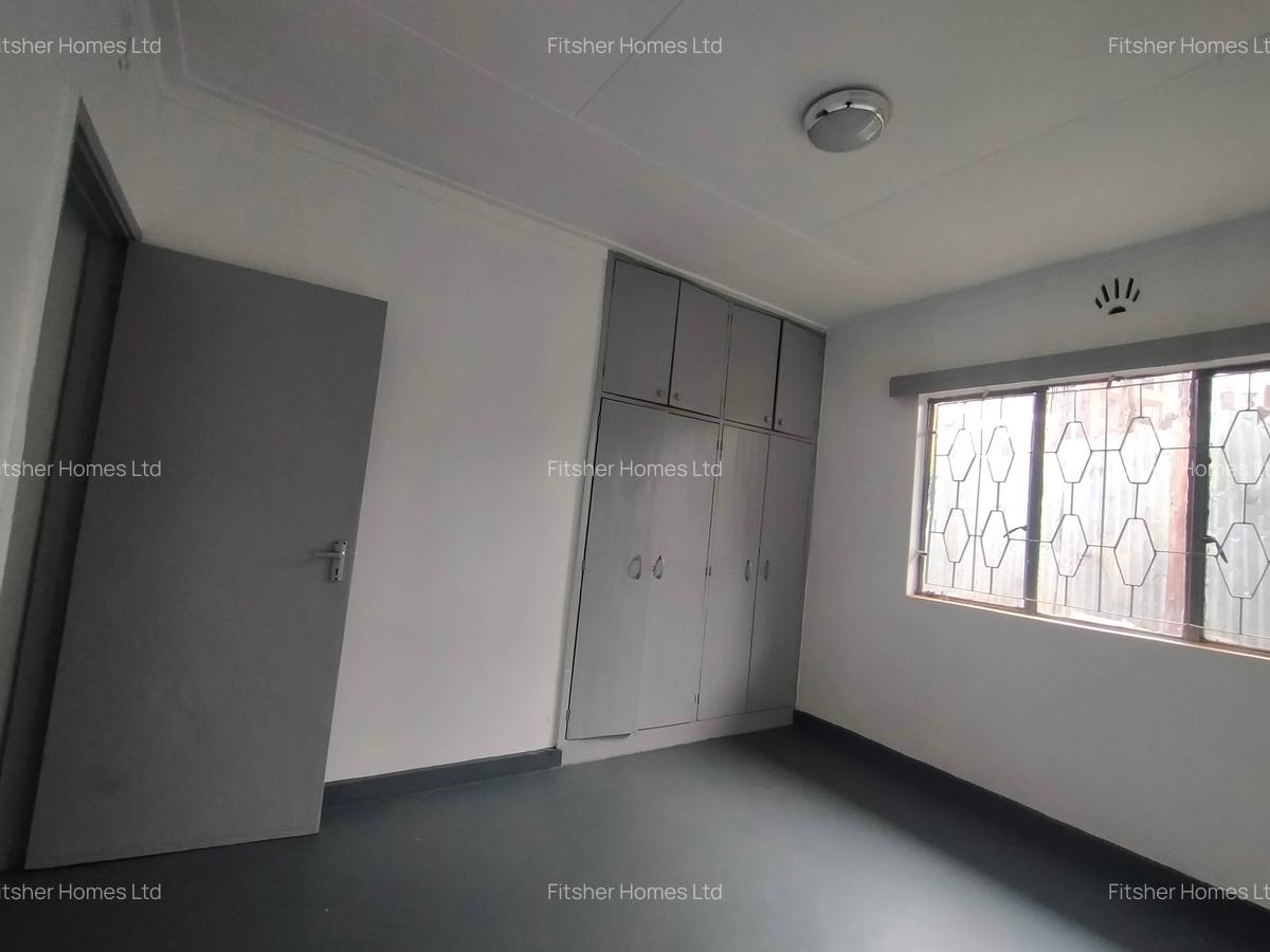 3 Bed House with En Suite in Riruta - 11