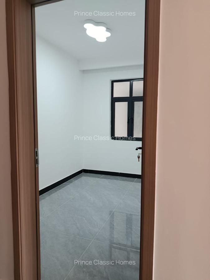 1 Bed Apartment with En Suite in Kilimani - 2