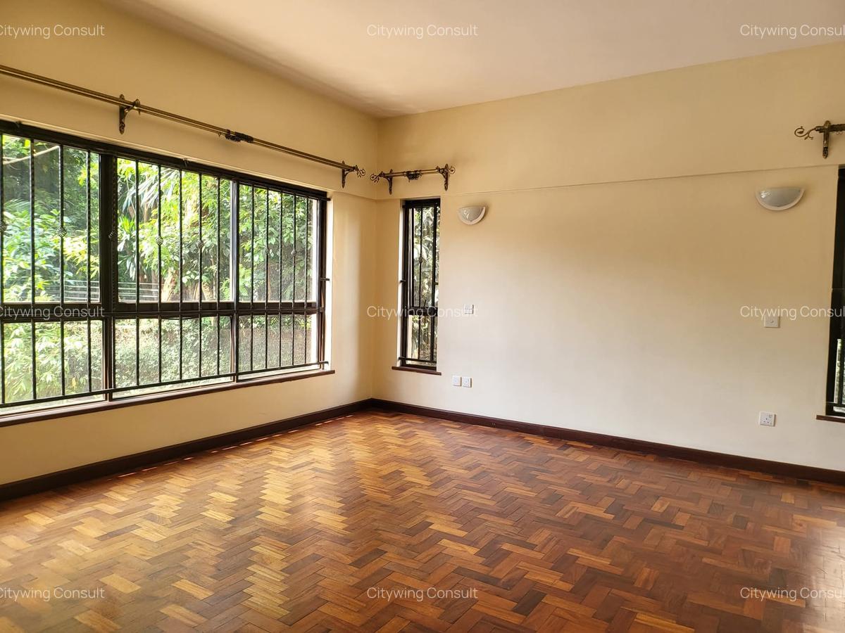 4 Bed Apartment with En Suite at Brookside Garden - 12