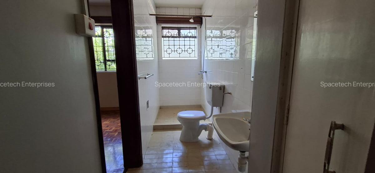 5 Bed House with Staff Quarters in Nyari - 13