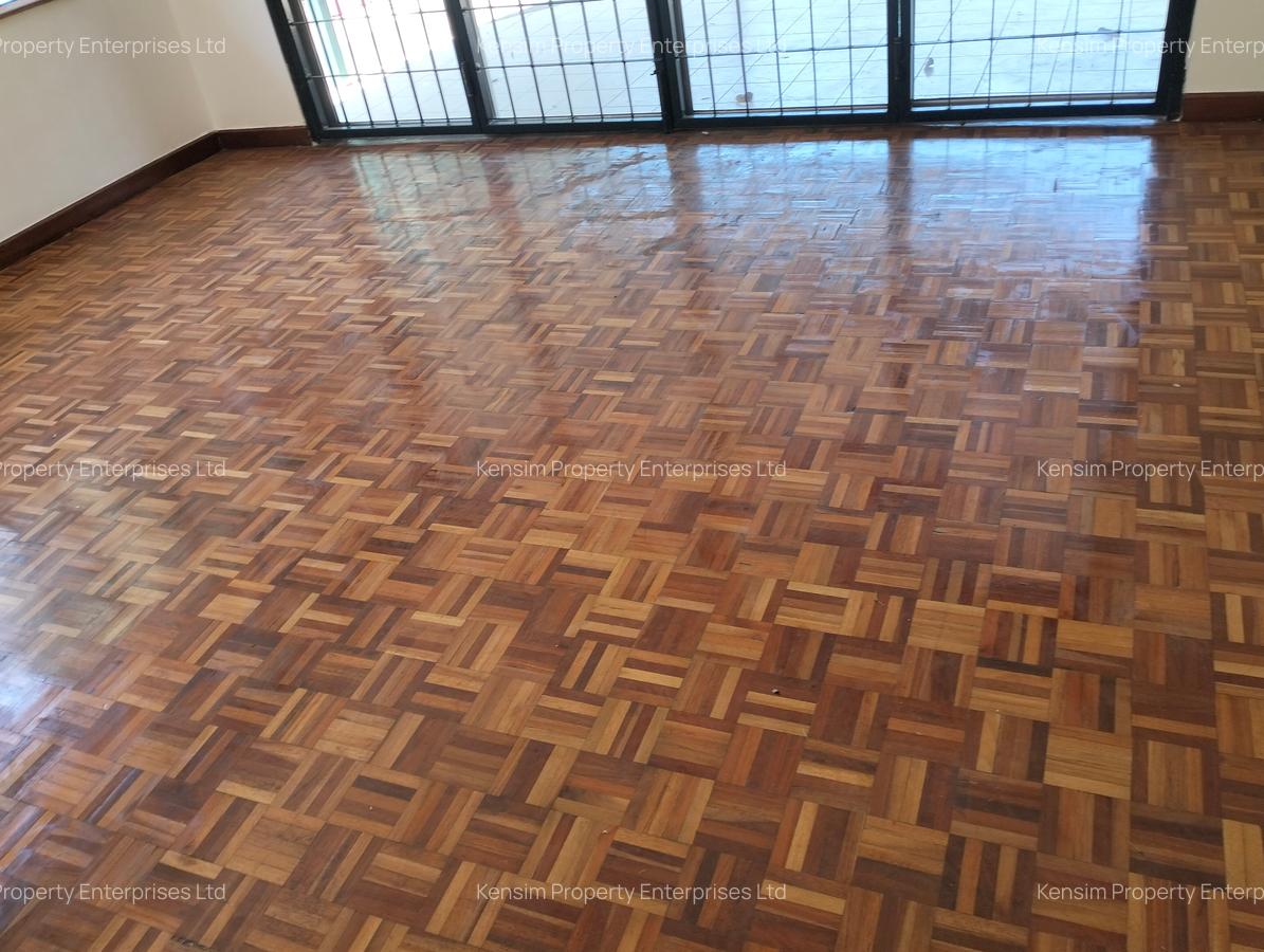 5 Bed Townhouse with En Suite in Karen - 13