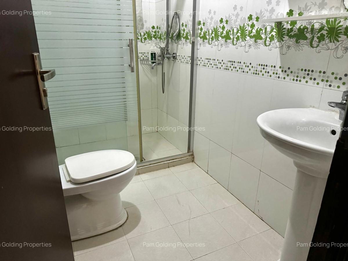 Serviced 2 Bed Apartment with En Suite at Church Road - 9