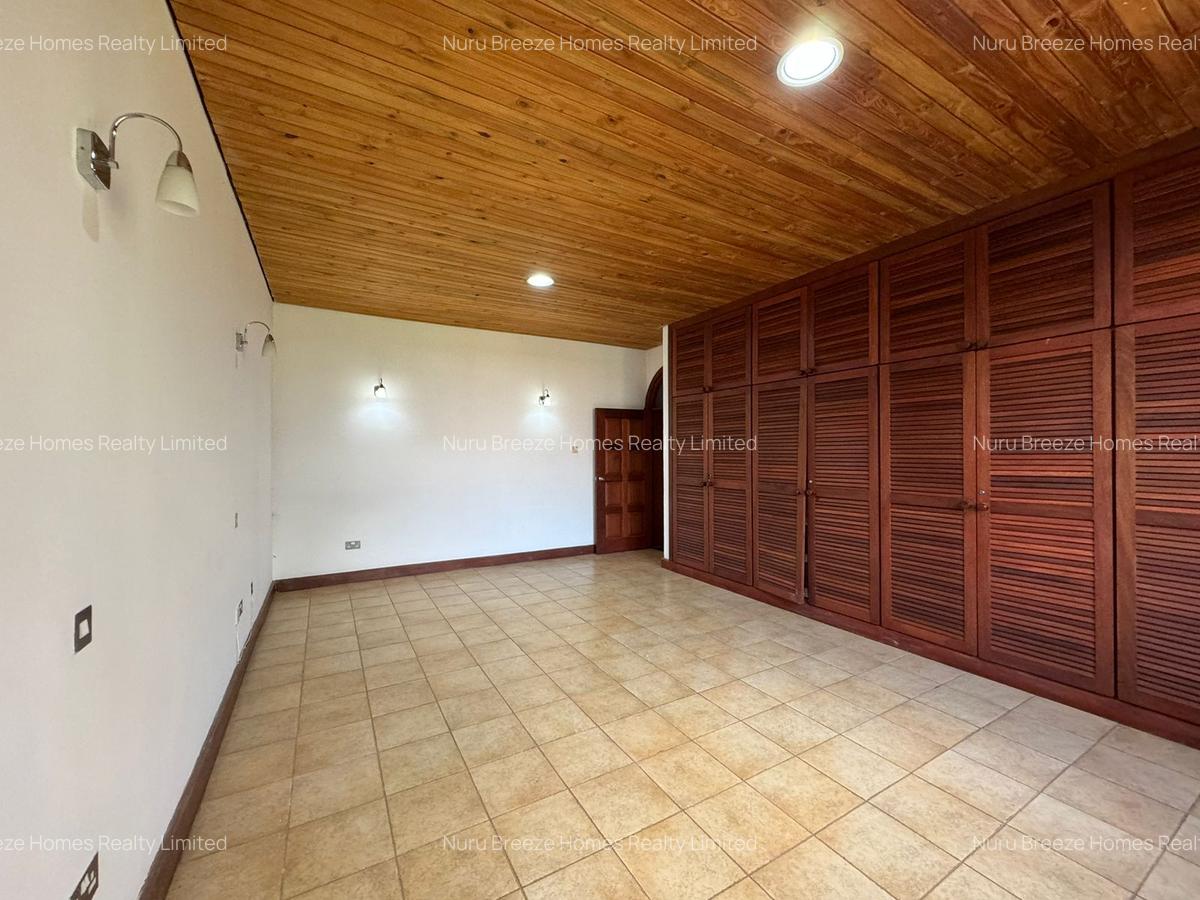 5 Bed Townhouse with En Suite in Rosslyn - 20