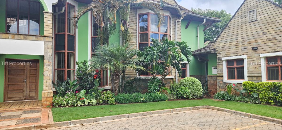 5 Bed Townhouse in Runda - 2