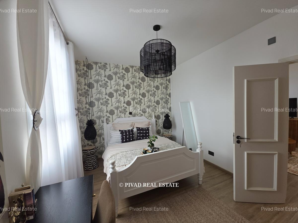 4 Bed Townhouse with Swimming Pool in Tatu City - 13