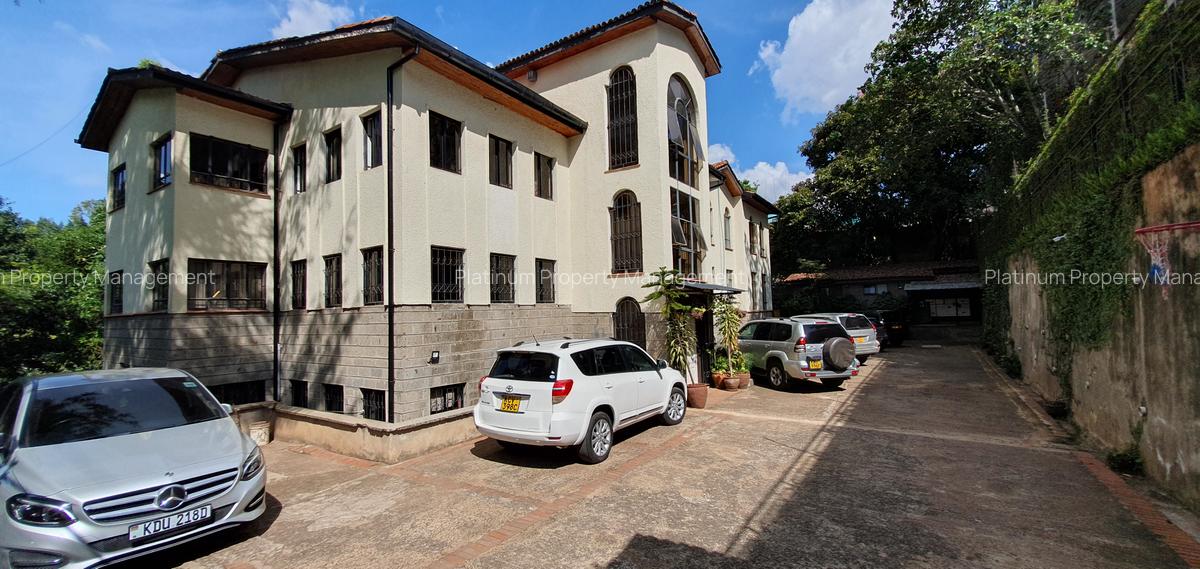 2 Bed Apartment with En Suite in Brookside - 1