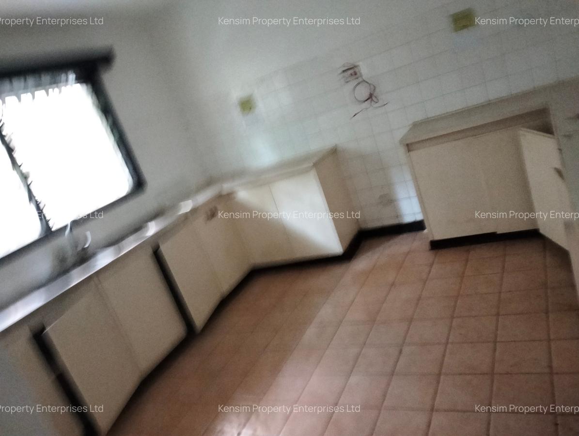 2,300 ft² Commercial Property with Fibre Internet in Westlands Area - 6