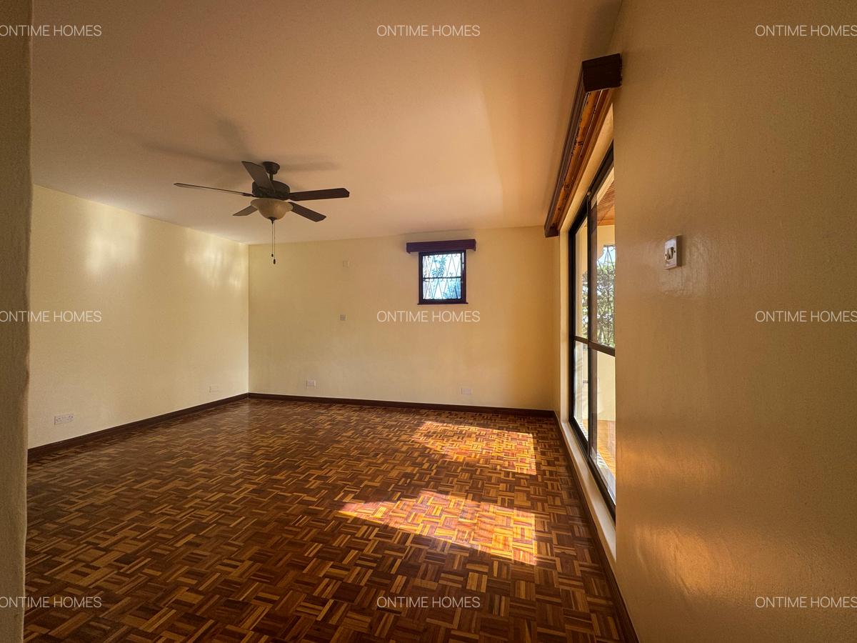 5 Bed House with En Suite at Runda - 13