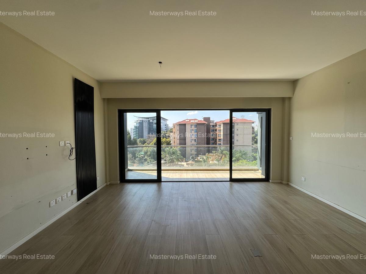 2 Bed Apartment with En Suite in Riverside - 1