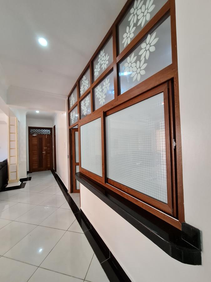 3 Bed Apartment with En Suite in Nyali Area - 12