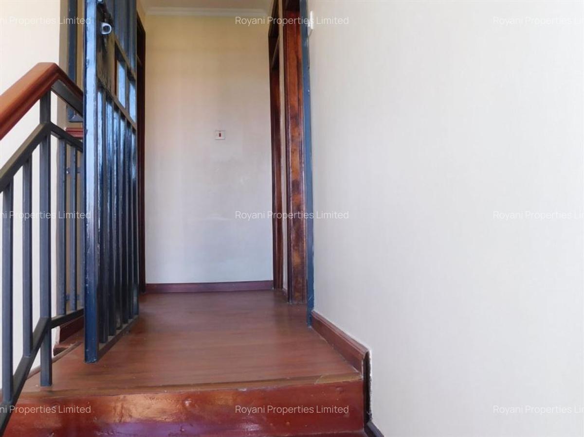 4 Bed House with En Suite at Fourways Junction Estate - 7