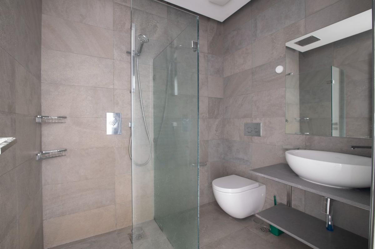 3 Bed Apartment with En Suite in Westlands Area - 18