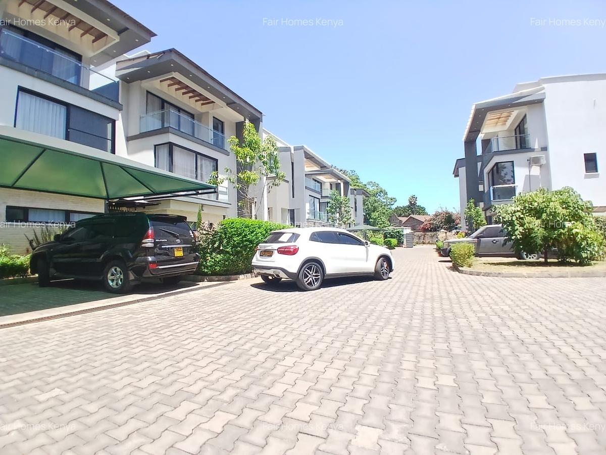 4 Bed Townhouse with En Suite at Lavington Green - 1