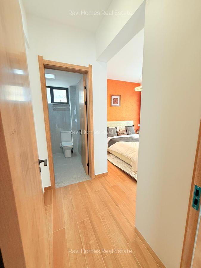 3 Bed Apartment with En Suite in Lavington - 1