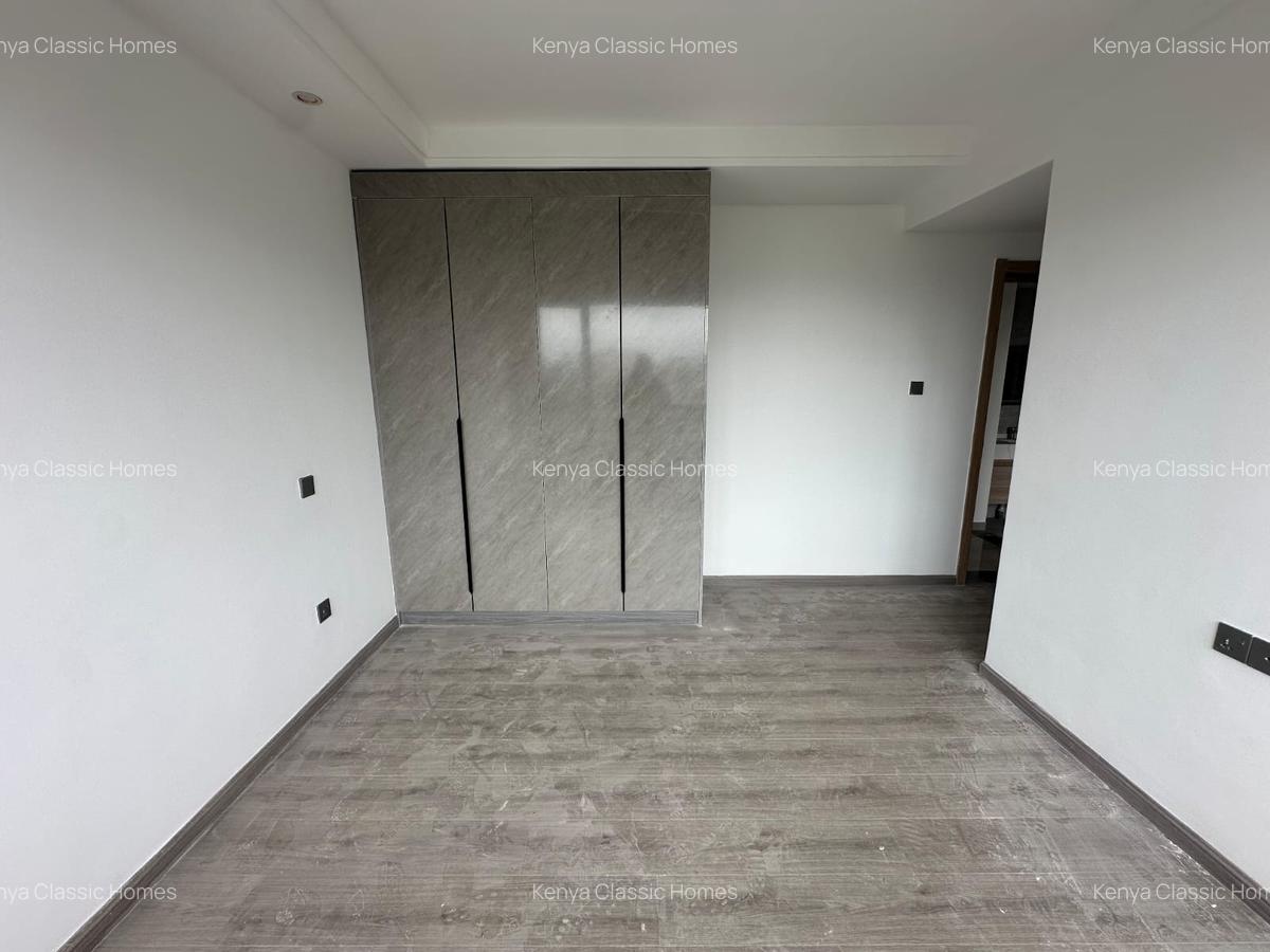 2 Bed Apartment with En Suite at Riverside - 12