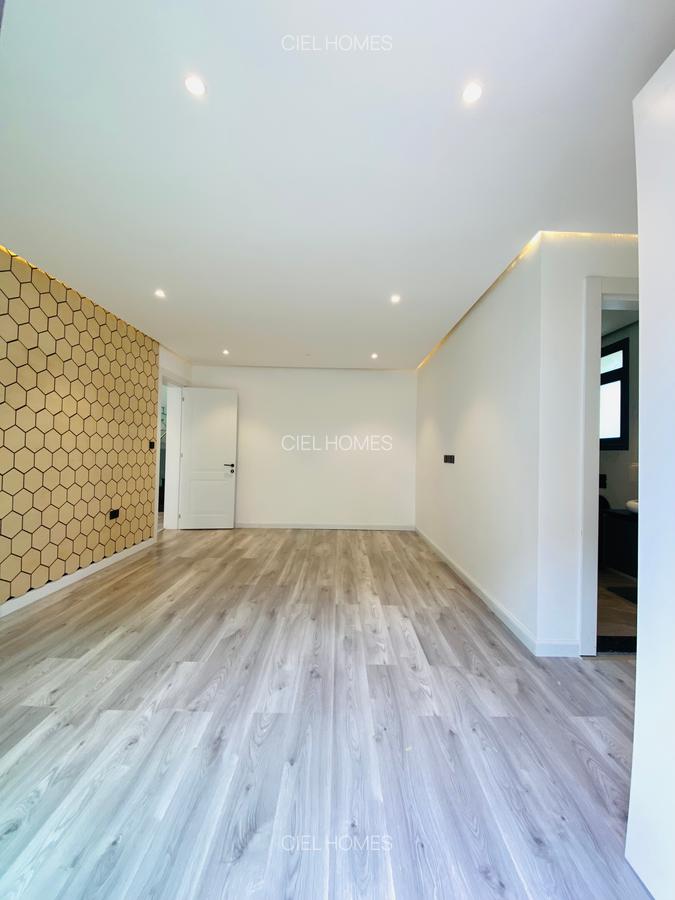 5 Bed Villa with En Suite at Chalbi Drive - 15