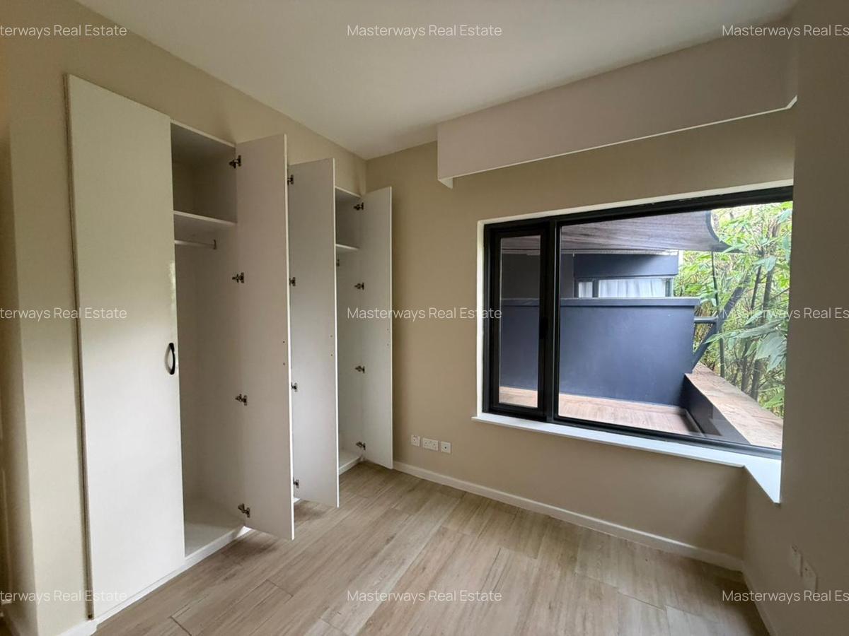 2 Bed Apartment with En Suite in Riverside - 10