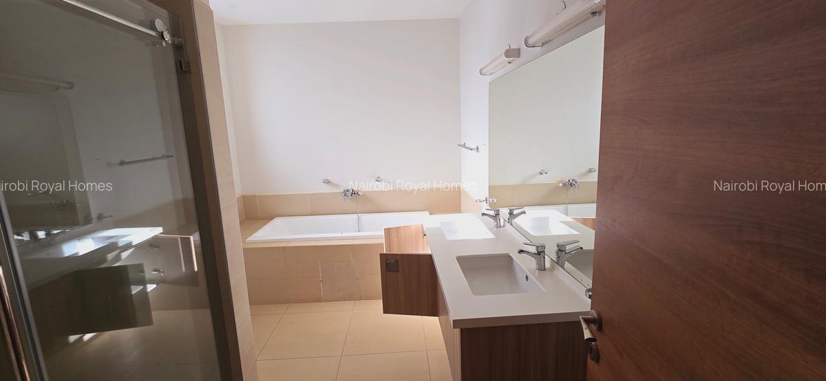 5 Bed Townhouse with En Suite at Lavington Green - 11