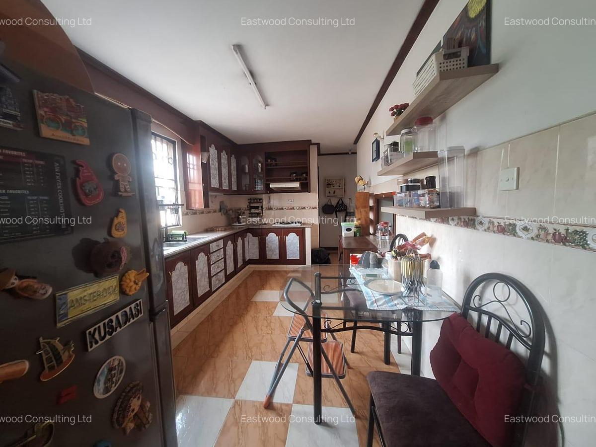 3 Bed Apartment with En Suite at Lantana Road - 5