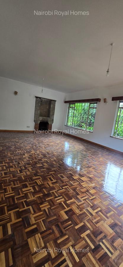 5 Bed Townhouse with En Suite at Lavington Green - 11