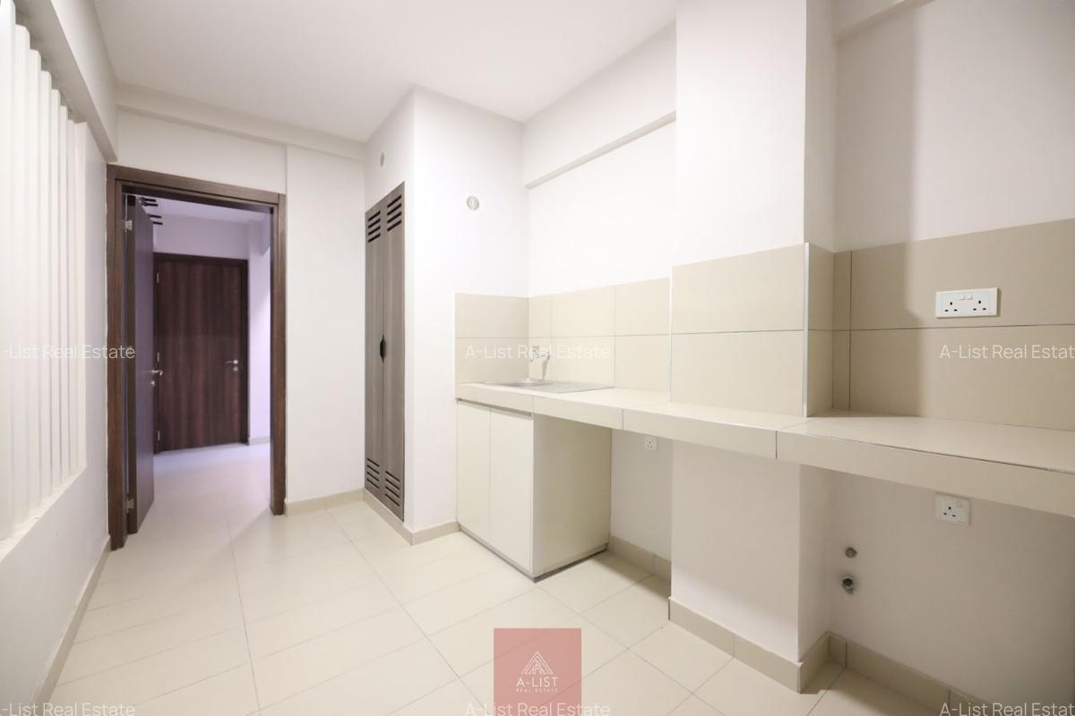 3 Bed Apartment with En Suite at Brookside Drive - 13