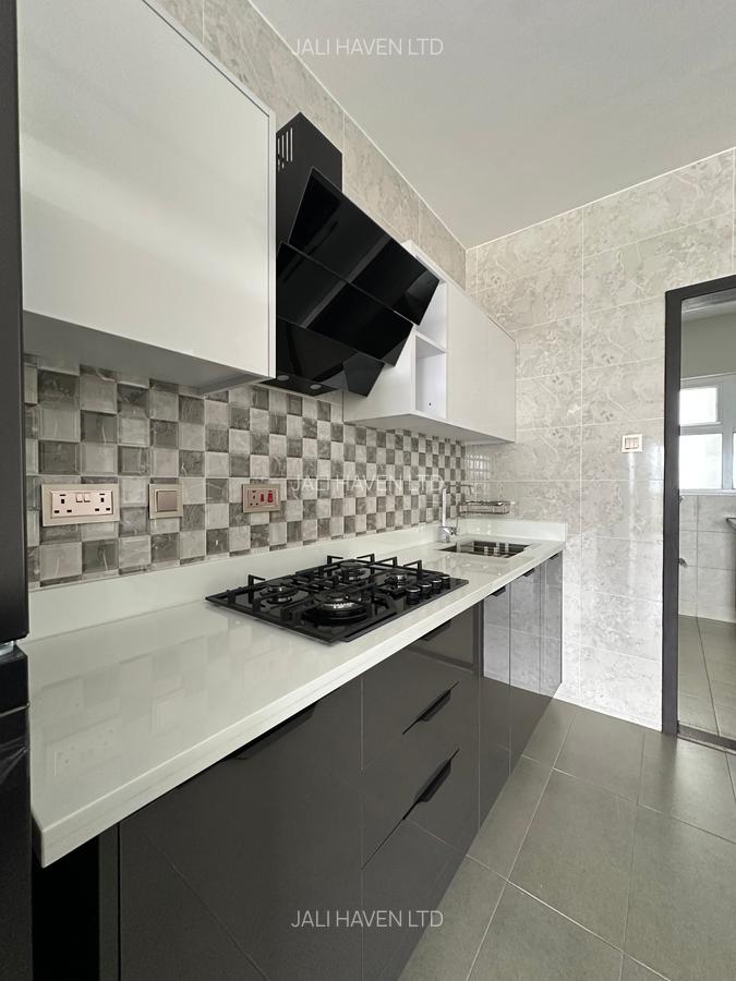 2 Bed Apartment with En Suite in Riverside - 8