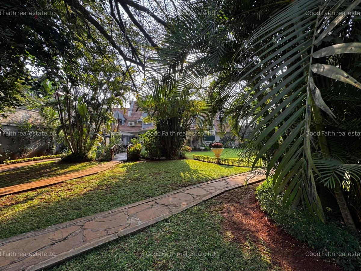 5 Bed House with En Suite in Muthaiga - 3