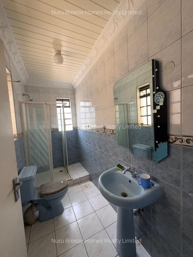 5 Bed House with En Suite in Loresho - 12
