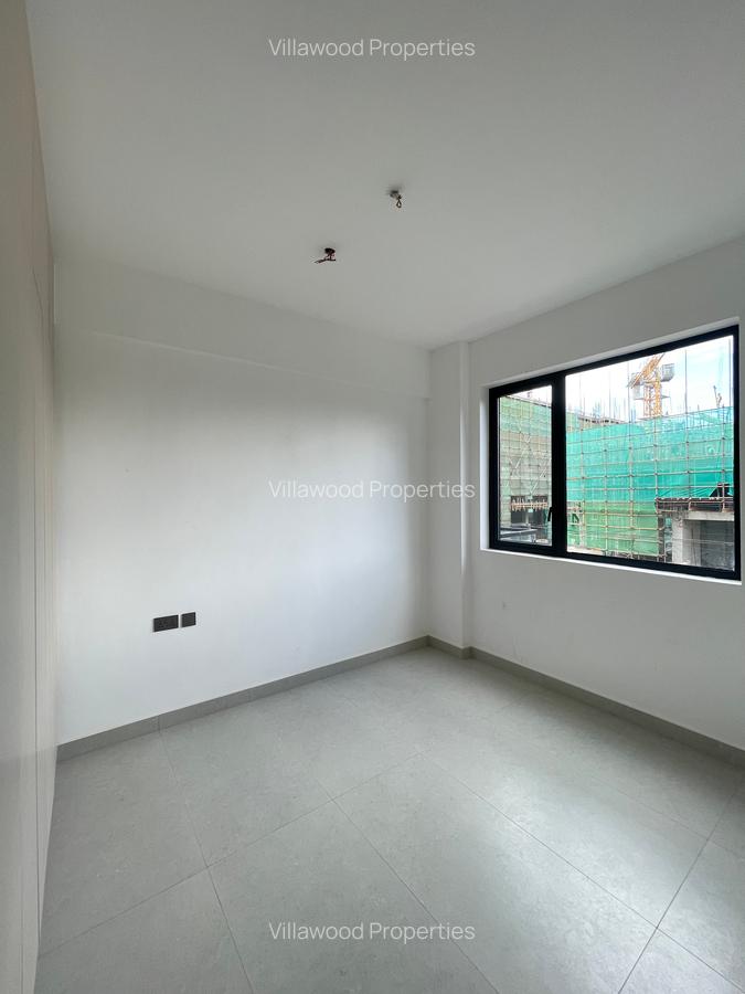 Furnished 2 Bed Apartment with En Suite in Brookside - 7