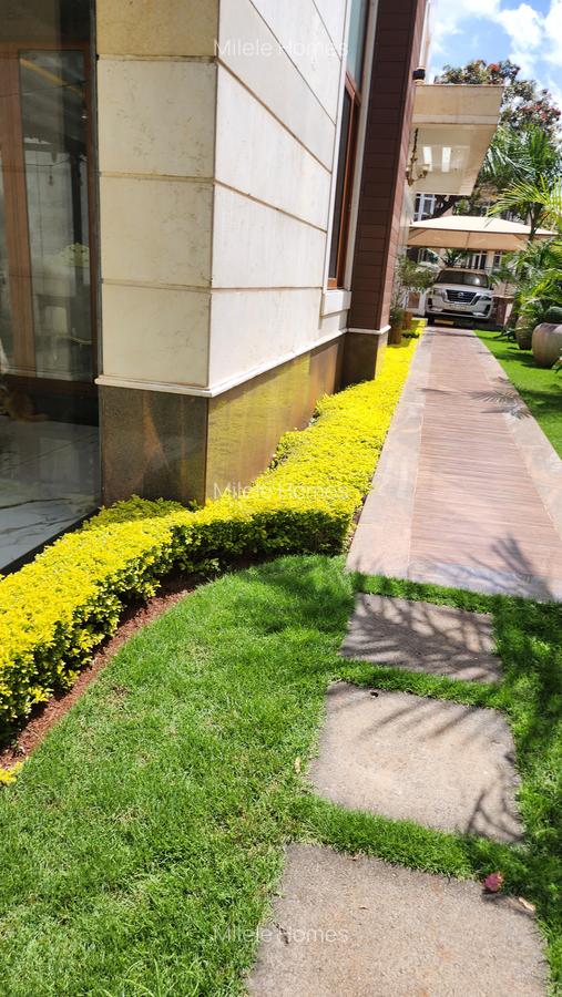 5 Bed Villa with En Suite in Lavington - 20