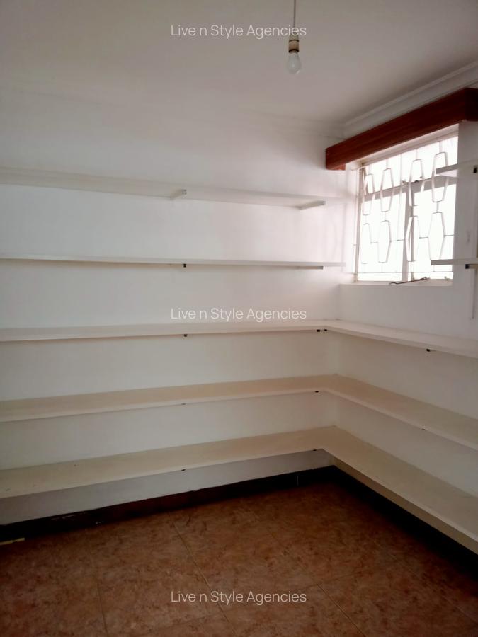 4 Bed House with En Suite in Runda - 6