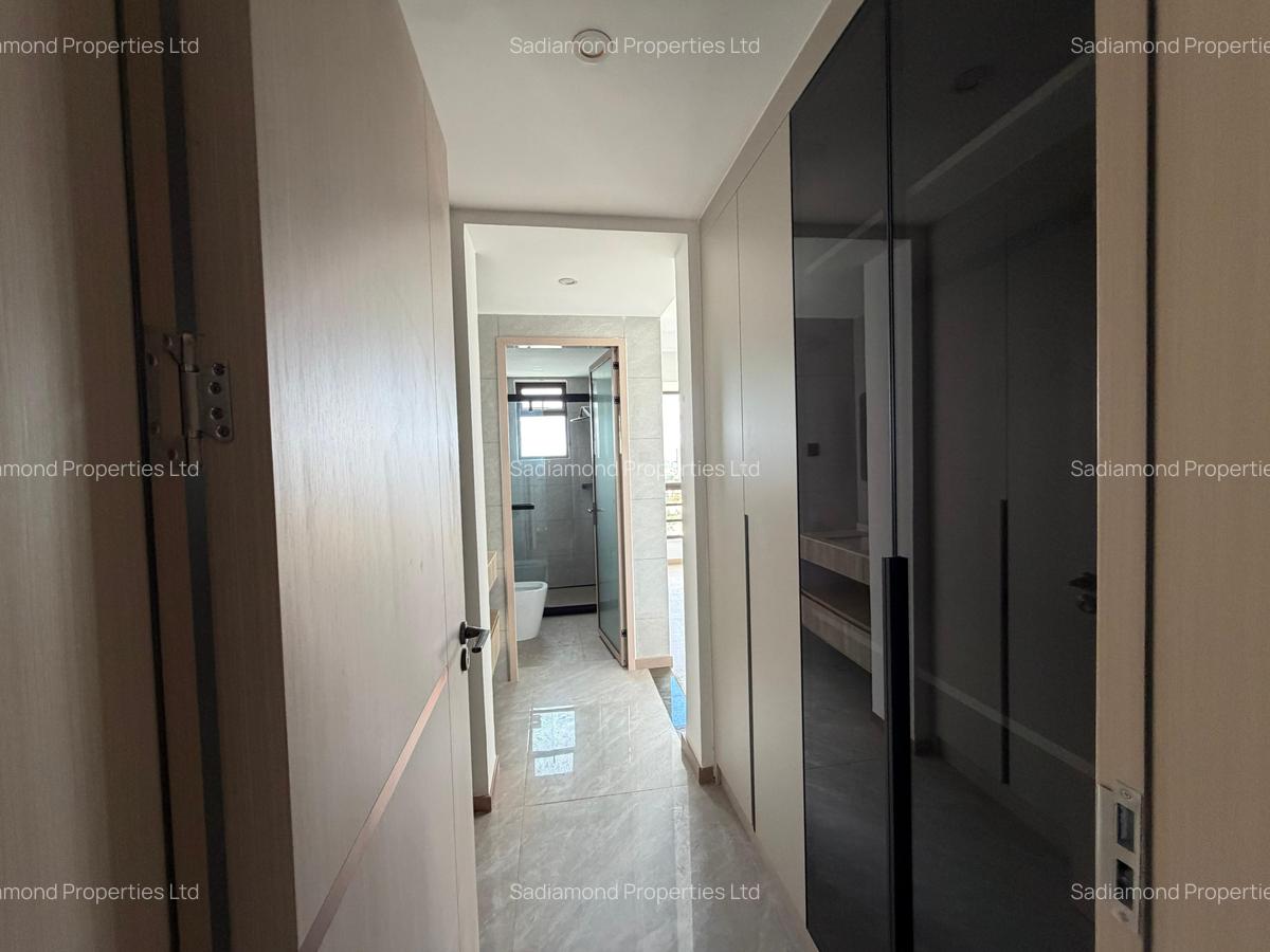 2 Bed Apartment with En Suite in Riverside - 4