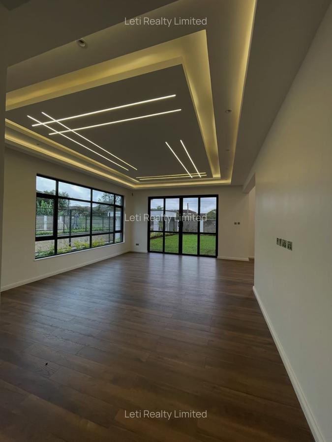 5 Bed Townhouse with En Suite in Lavington - 10