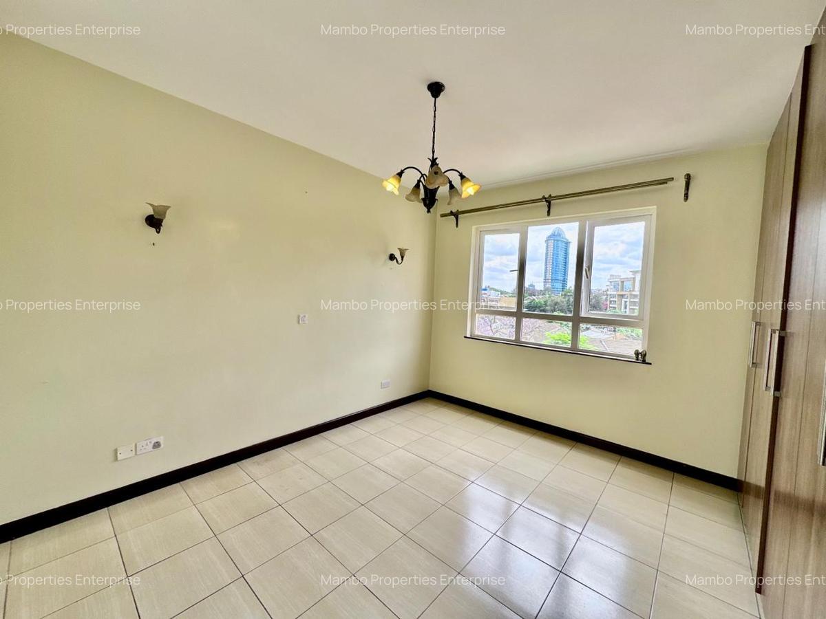 2 Bed Apartment with En Suite at Brookside Drive - 15