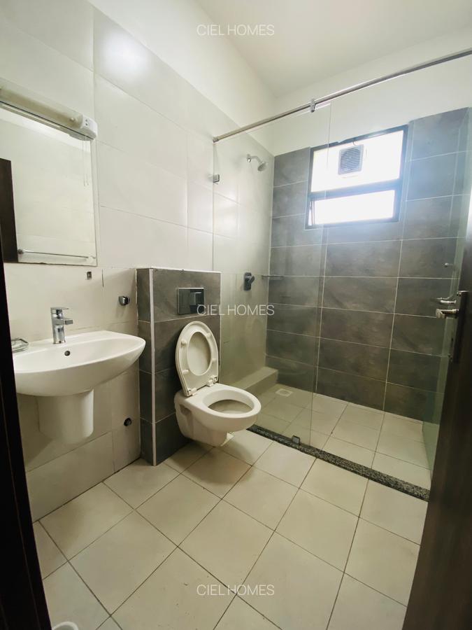 2 Bed Apartment with En Suite in Kilimani - 9
