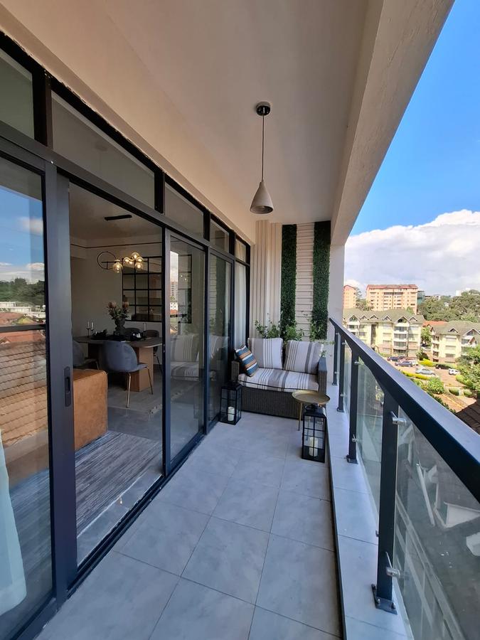 2 Bed Apartment with En Suite in Lavington - 13