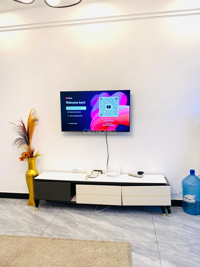 Furnished 1 Bed Apartment with Swimming Pool at Wood Avenue - 6