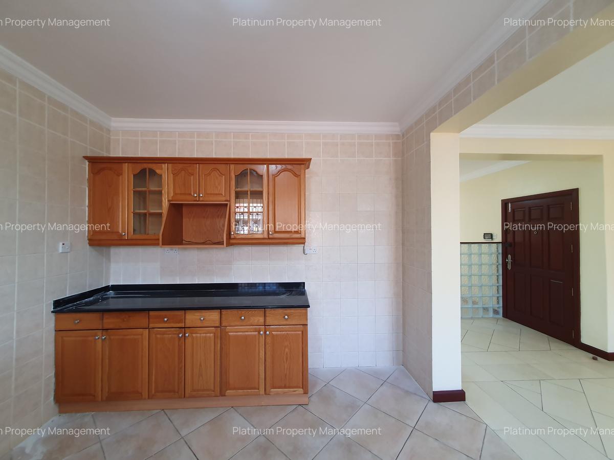 3 Bed Apartment with En Suite in Parklands - 6