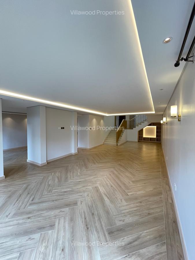 7 Bed Townhouse with En Suite in Lavington - 7