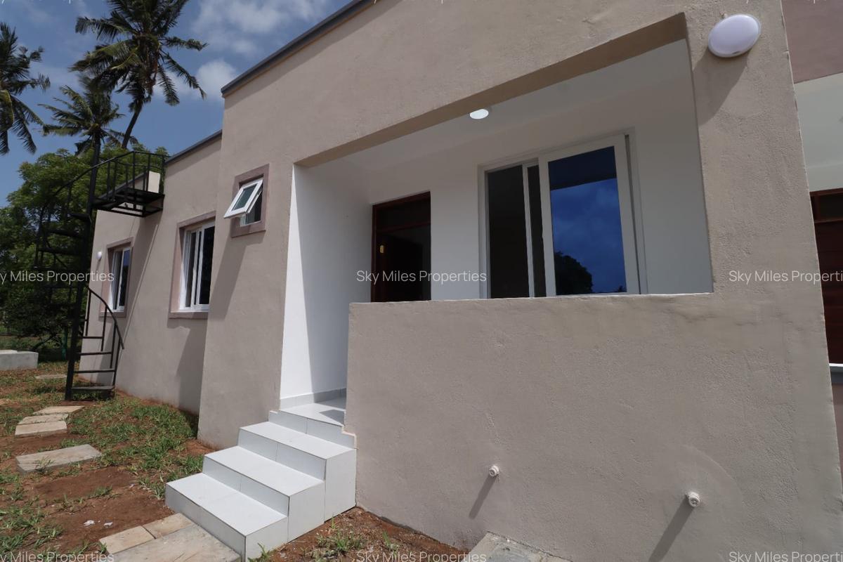 3 Bed Villa with Swimming Pool at Tezo - 5