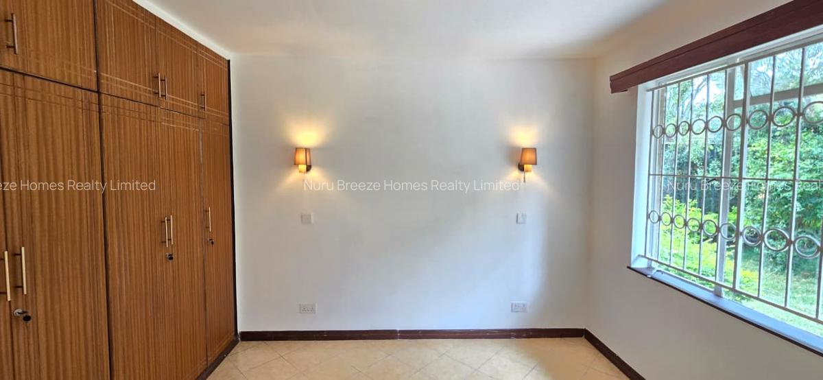 4 Bed House with En Suite in Runda - 7