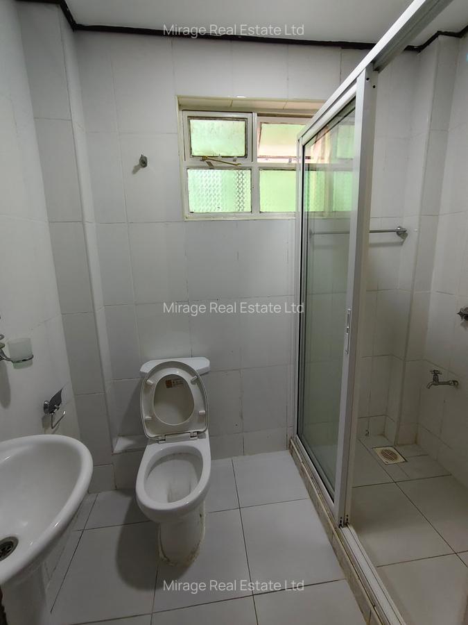 2 Bed Apartment with En Suite in Westlands Area - 5