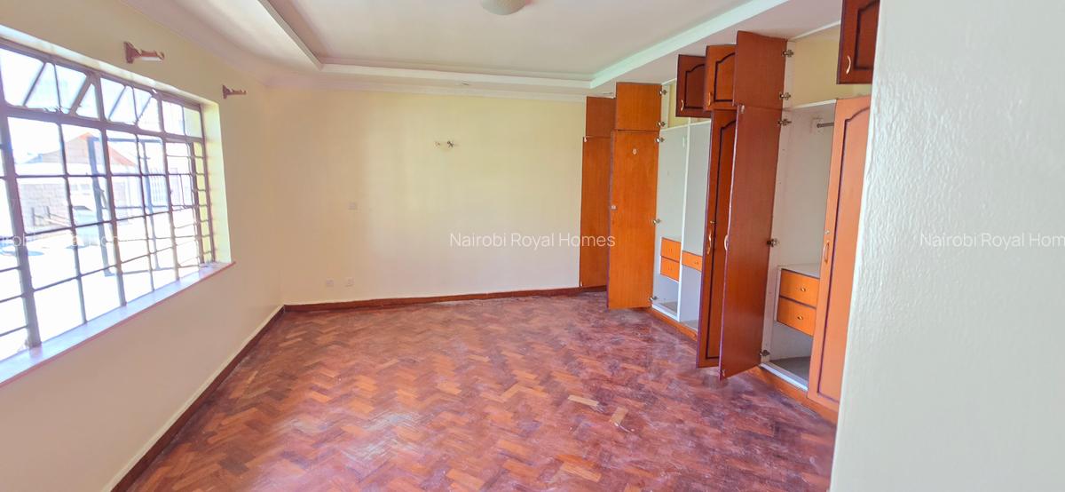 4 Bed Townhouse with En Suite at Off Convent Drive - 12