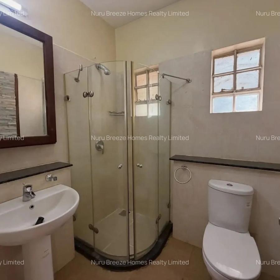 5 Bed Townhouse with En Suite in Karen - 5